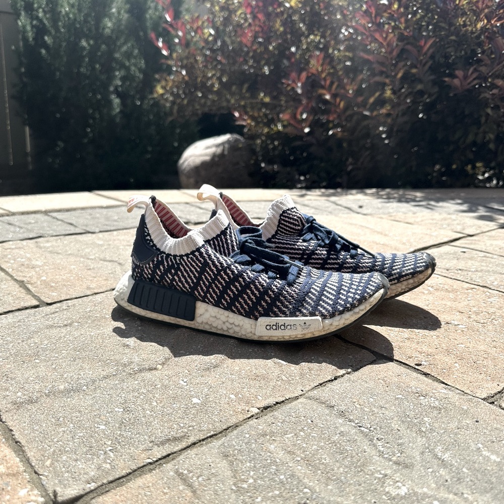 NMD R1 size 8.5US
